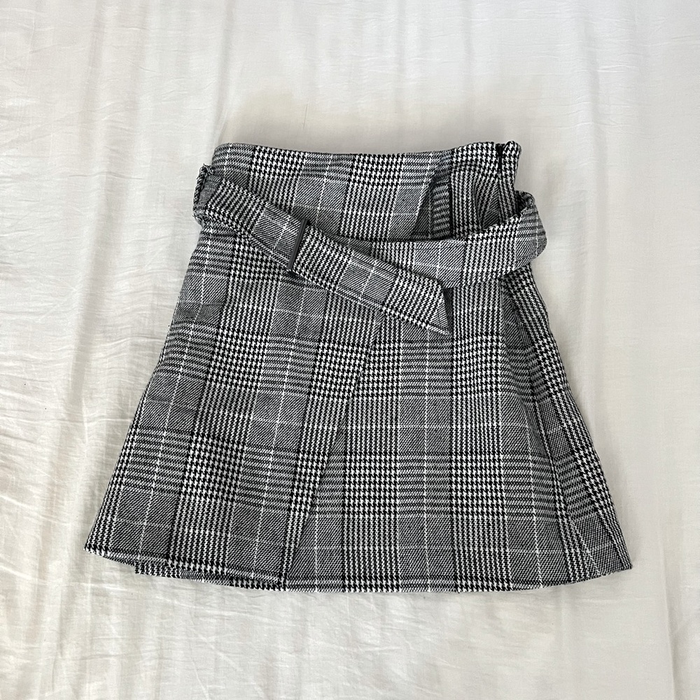 Check mini skirt